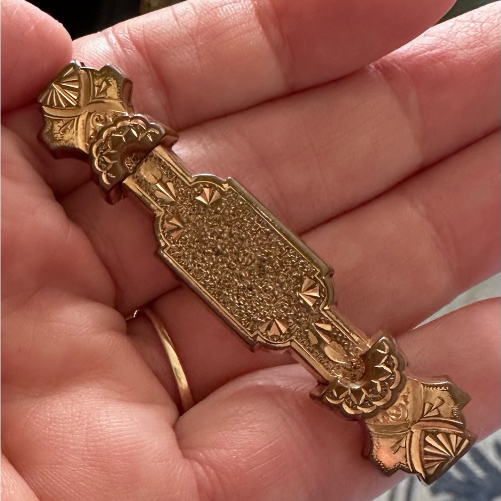 Vintage Bar Brooch Art Deco Design Gold Tone